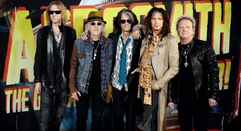 Egymillió eurót követel a lekésett Aerosmith-koncert miatt