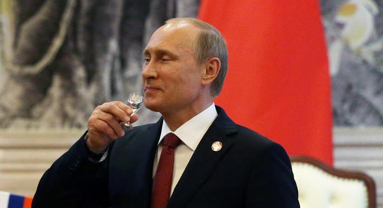 Beüthet a pánik Oroszországban – összeomlóban a vodkagyártás, miközben rekordmértékű az alkoholfogyasztás