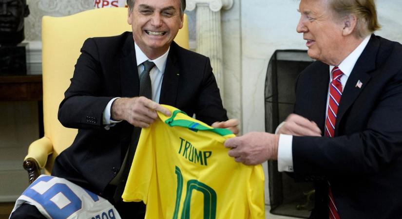 Trump most Brazíliával akar vámháborút vívni, hogy megmentse a perbe fogott Bolsonarót