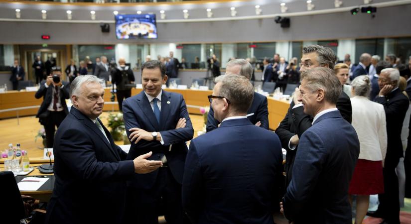 Kiskapukon próbál hozzáférni a kormány a befagyasztott uniós pénzekhez