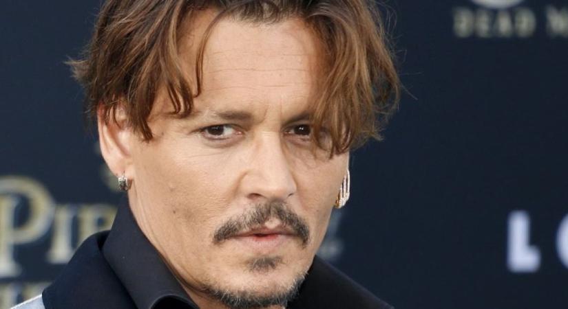 Johnny Deppet gyermekkorában durván bántalmazta az anyja, a világsztár most mégis hálával gondol vissza a nőre