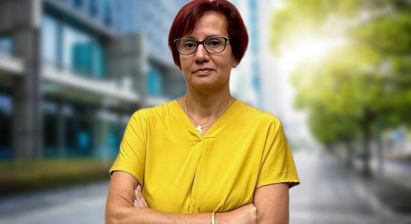 Reagált a bírálatokra a Trumpékat csimpánzoknak nevező kormányszóvivő