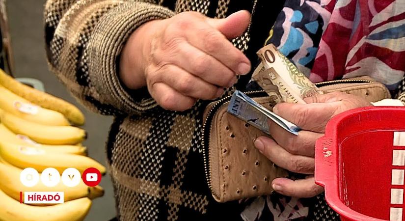 Október 15-ig kapják meg a nyugdíjasok a 30 ezer forintos utalványt