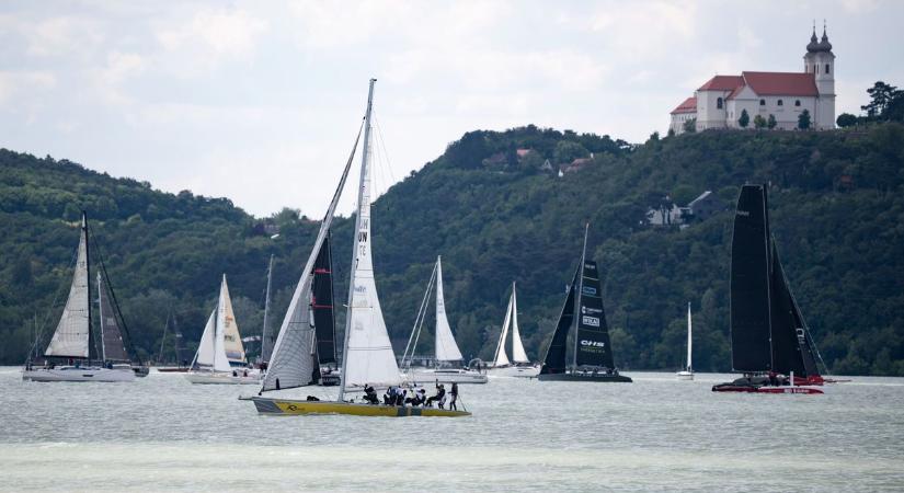 Hatalmas károkat okozott a vihar, de az összefogás ereje megmutatta, mire képes a Balatonon