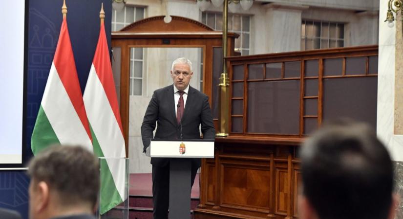 Augusztus végéig folyósítják az eddig elbírált támogatásokat a Demján Sándor 11 Programban