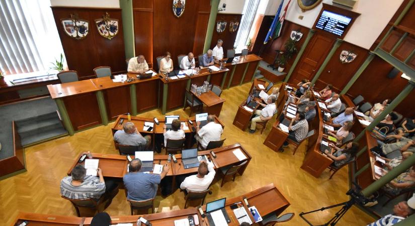 Vészforgatókönyvet fogadtak el Jászberényben, így biztosítják az önkormányzati cég működését