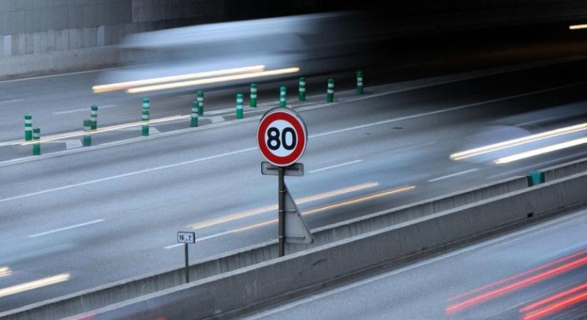 Megúszhatják a gyorshajtásokat a brit sofőrök az EU-ban