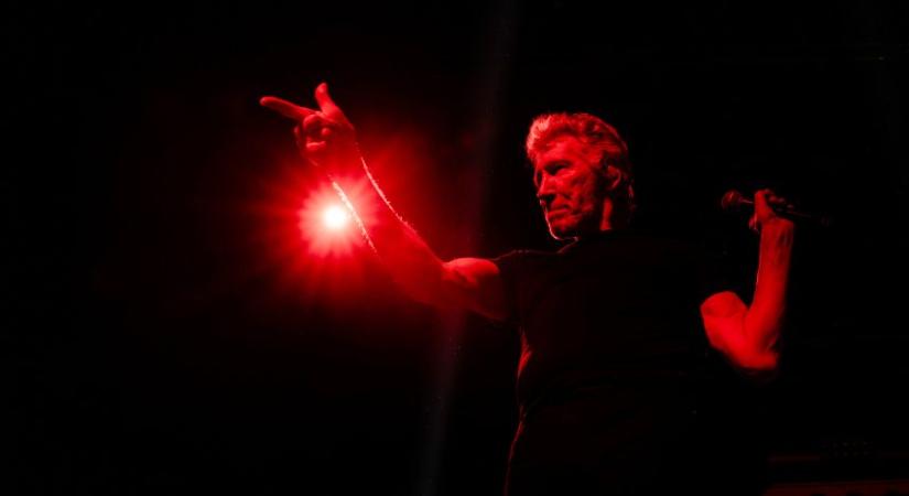 Roger Waters beveszi a magyar mozikat