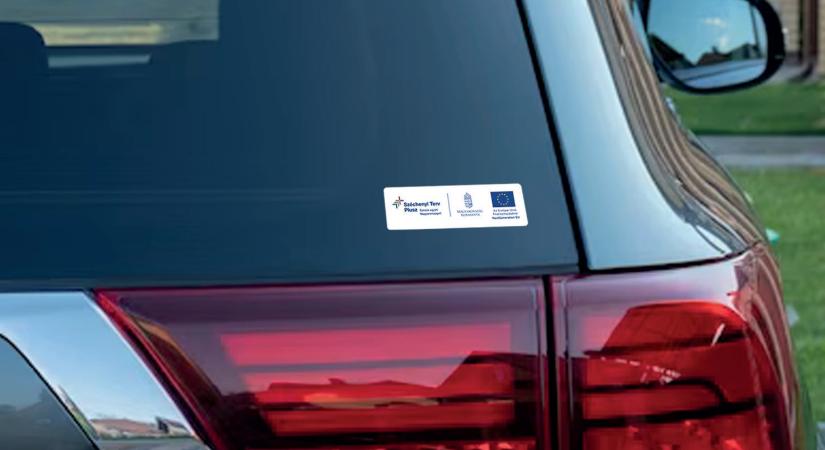 Még mindig igényelhető a 4 millió forintos e-autó vásárlási támogatás