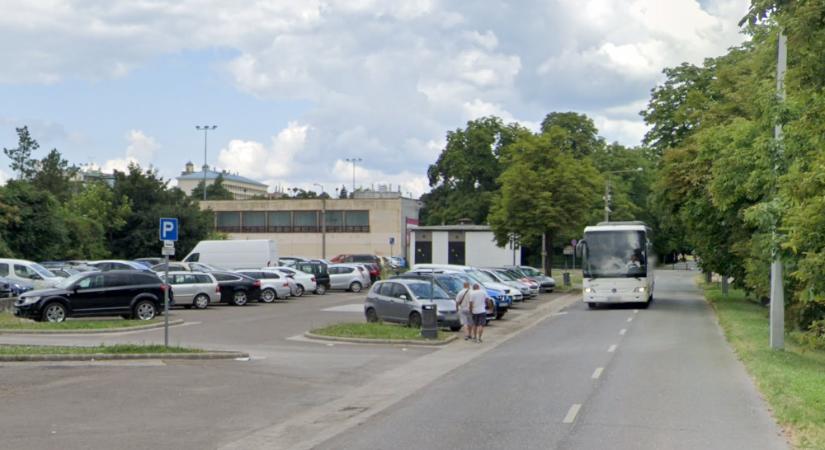 Új közlekedési csomópont létesülhet az Ady Endre utcában