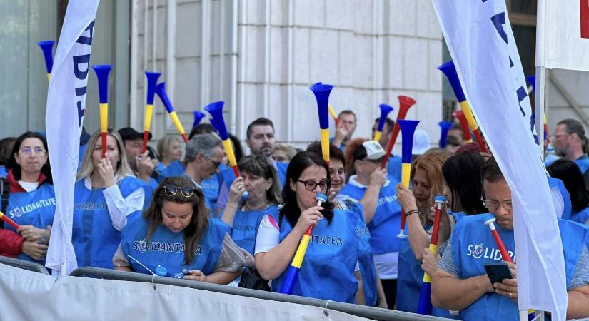 Egyeztettek a tüntetők és a pénzügyminiszter: „Ki fogyasztott, és ki fizeti a számlát?”