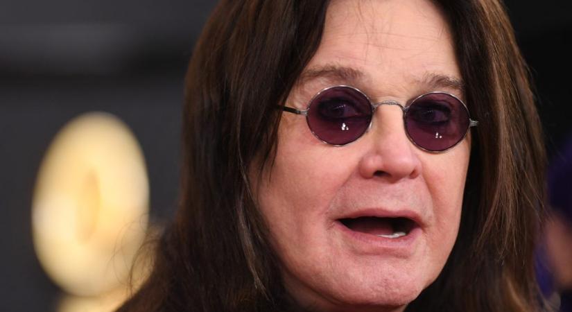 Csimpánzokkal festett képeket Ozzy Osbourne