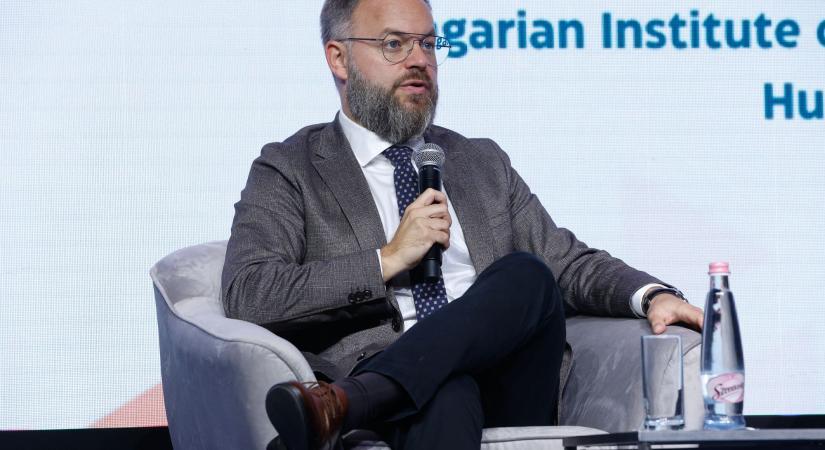 Orbán Balázs: A Tisza-DK-szövetség kimentette Ursula von der Leyent