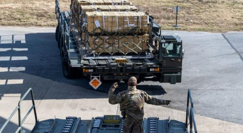 Az USA újra szállít fegyvert Ukrajnának