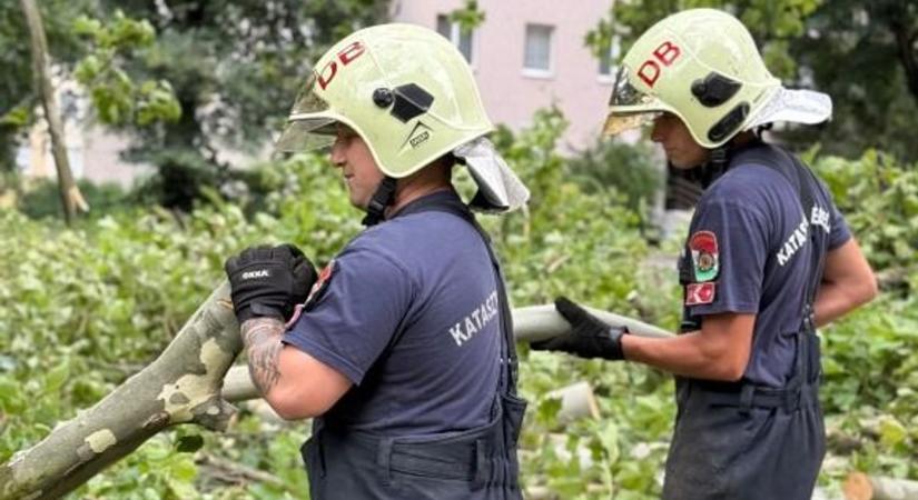 Ez mutatja igazán a hét eleji vihar valódi erejét, továbbra is érkeznek a bejelentések! – fotók!