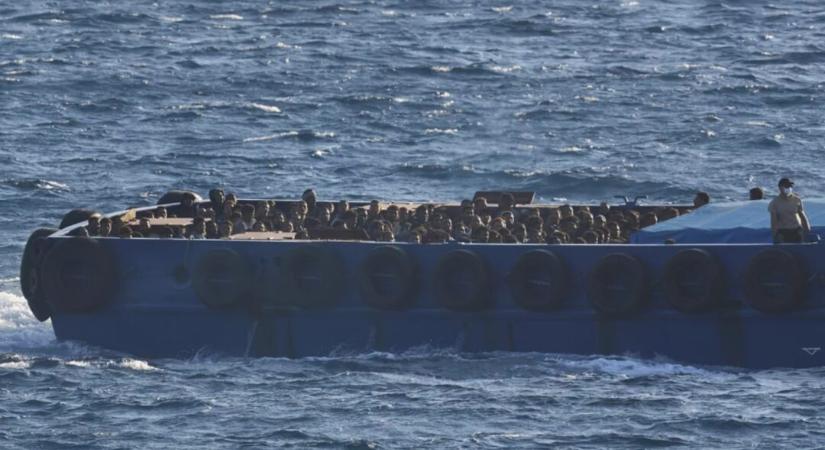 Özönlenek a migránsok Görögországba
