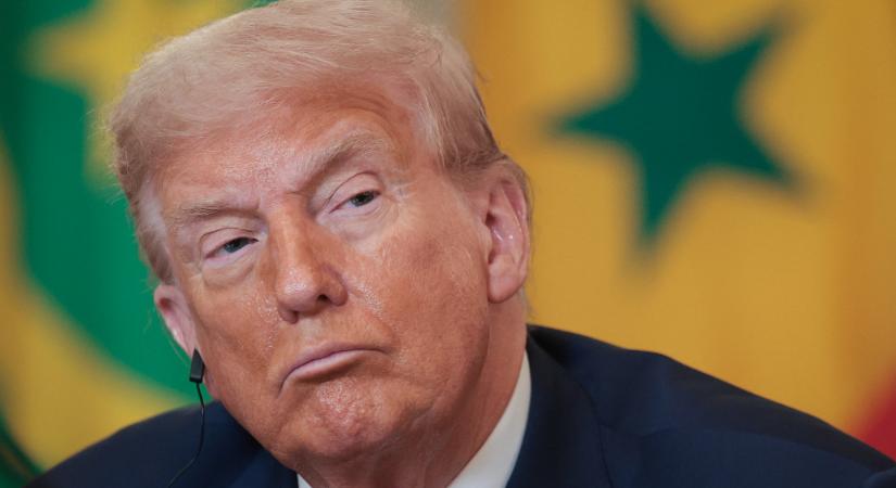 Fordulat: újra elkaszálták Trump állampolgársági rendeletét