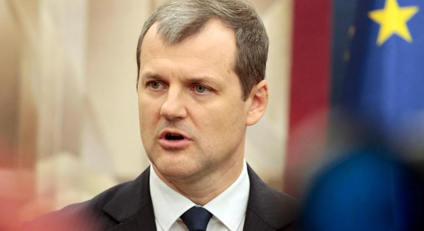Egy berepülő orosz drón miatt evakuálták Litvánia kormányfőjét és házelnökét