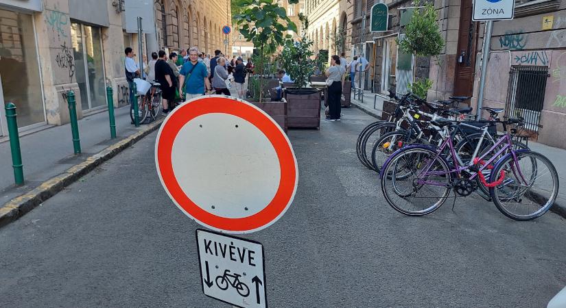 Megnyitják a sétáló Tűzoltó utcát, aminek nem minden ferencvárosi lakó örül