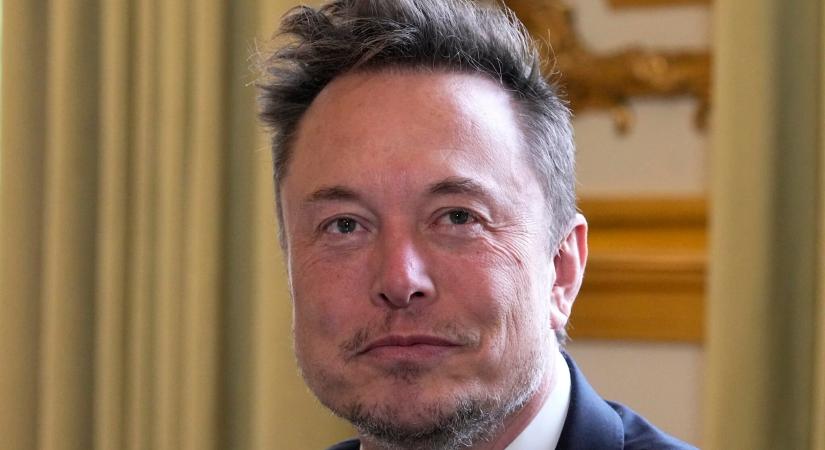 Elon Musk szerint provokálták az X mesterséges intelligenciáját: azért hangoztak náci nézetek a Grokon