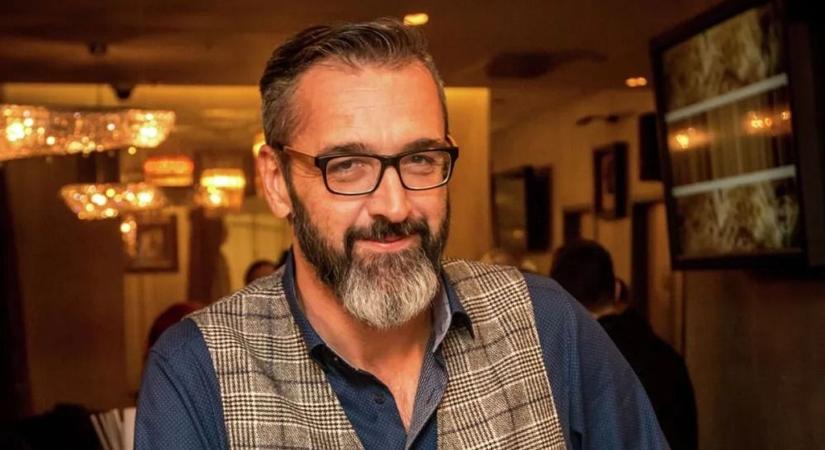 "Felcsillant a szemem" – Viagráért kell a gyógyszertárba rohannia Rákóczi Ferinek