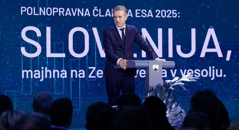 Rizikós népszavazást vetett fel a kormányfő: kiléphet a NATO-ból Szlovénia?