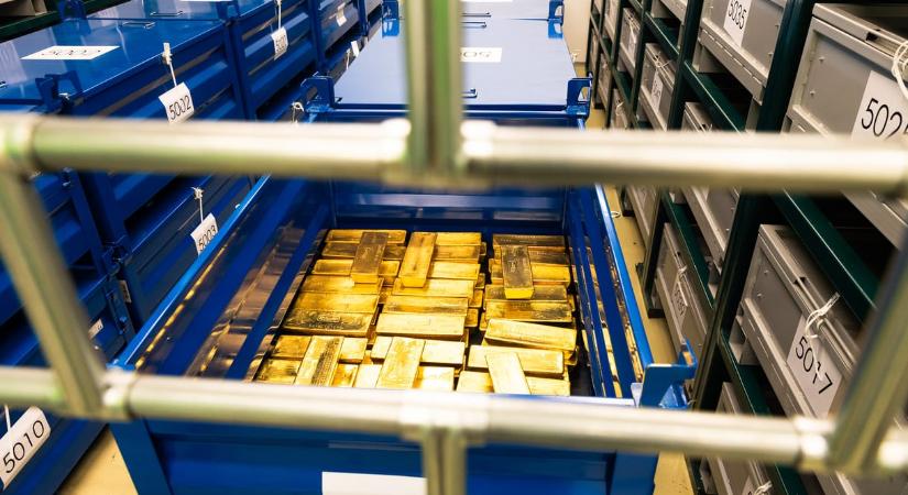 Varga Mihályék ellenőrizték, hogy hiányzik-e valami a Magyar Nemzeti Bank aranytartalékából