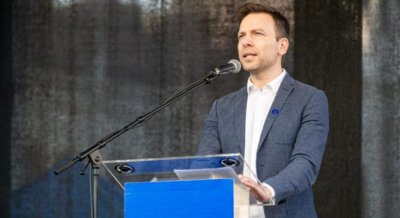 Manipulációval és valóságferdítéssel vádolja Takács Péter államtitkárt az Orvosi Kamara