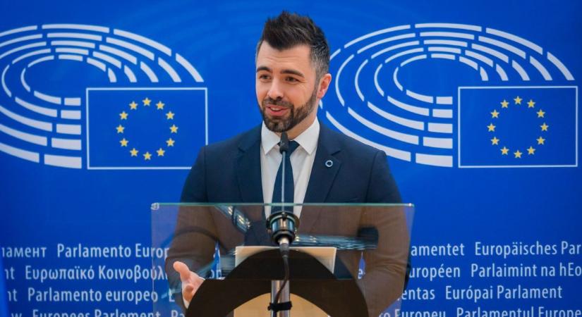 Közel 30 millióval tartozik Kulja András