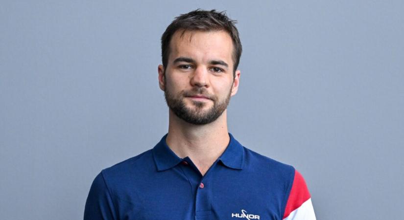 Kapu Tiborról élő adásban angolul olyat mondtak, hogy kitört a stúdióban a nevetés