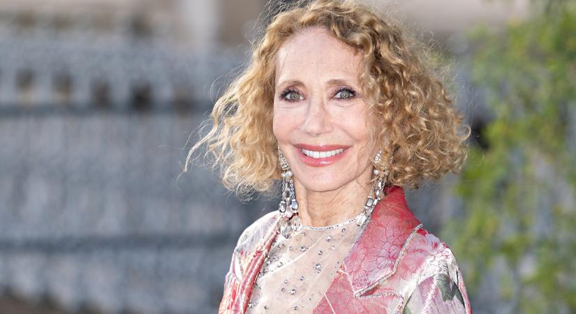 Elsa Schiaparelli 78 éves unokája nagyon sikkes nő: Marisa szettjei címlapra illenek