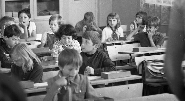 Ez az 5 dolog senkinek sem hiányzik iskolás éveiből: a szekrényugrás csak a kezdet