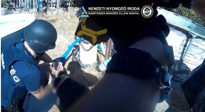 A fodrászat és a depó csak a kezdet volt: debreceni nyomozókkal kapták el a kecskeméti drogbandát - videóval