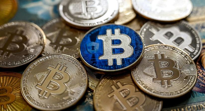 Megint új csúcsot döntött a bitcoin, miután 3 hónap alatt 64 százalékkal erősödött