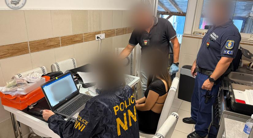 Nagy mennyiségű kokaint találtak a rendőrök egy kecskeméti drogbandánál  videó