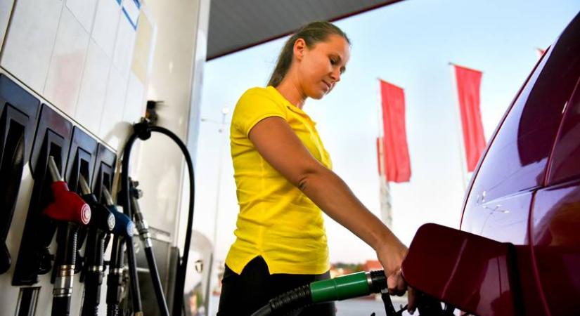 Így változik a gázolaj ára szombaton: a benzinről is megszólaltak a szakértők