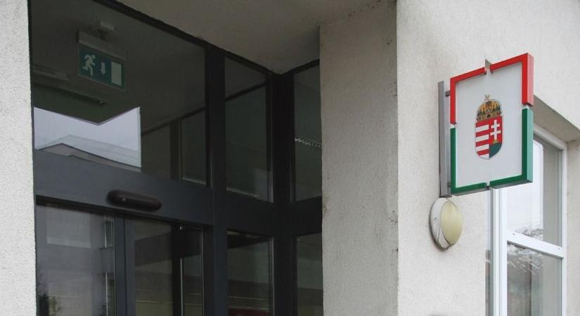 Ez rengeteg embert érint! Országosan leállt az ügyintézés a kormányablakokban!