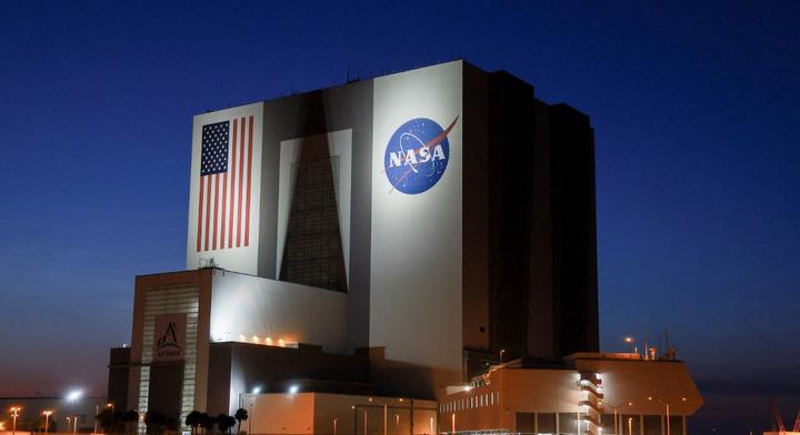 A közlekedési miniszterét nevezte ki ideiglenesen Trump a NASA élére