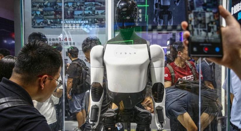 Az emberiség evolúciós ugrását Elon Musk építi