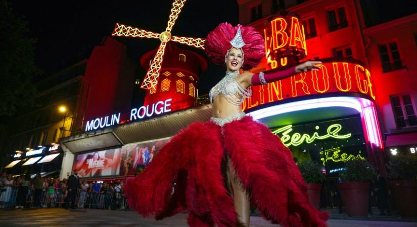 Kánkánnal ünnepelték a Moulin Rouge széllapátjainak újraindulását