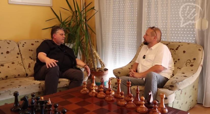 Aranyosi Péter után Bruti is büdösnek nevezte a cigány kisebbséget  videó
