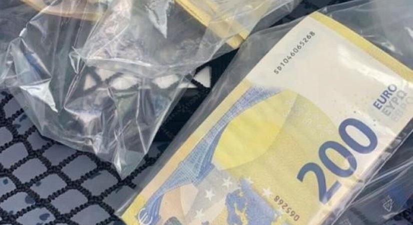 10 000 eurót csaltak ki egy hiszékeny galántai nyugdíjastól