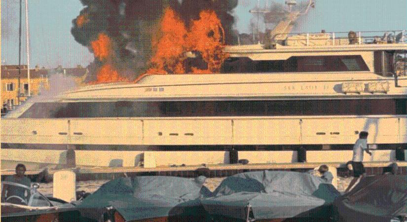 Felcsaptak a lángok Saint-Tropez kikötőjében: kigyulladt egy méregdrága szuperjacht – videókon a katasztrófa