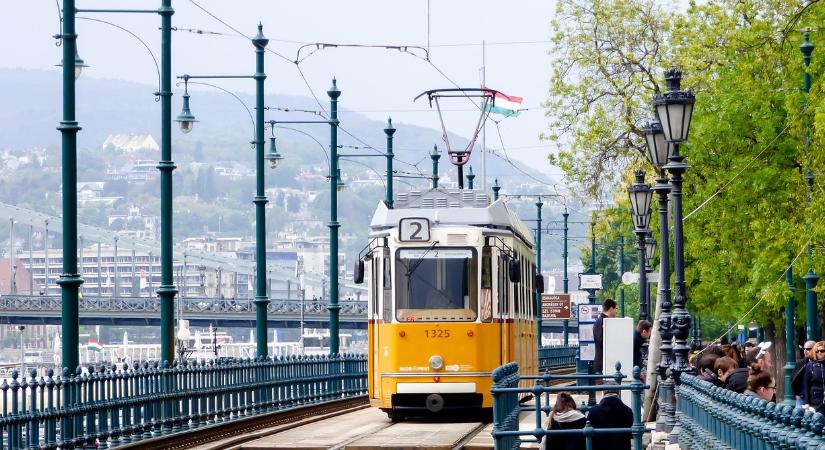 Közlekedési káosz Budapesten, ezeken a vonalokon pótlóbusz jár