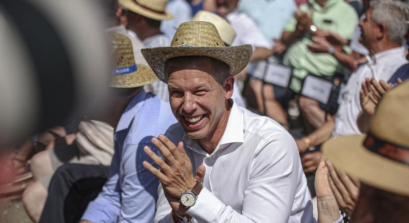 Magyar Péter menne Tusnádfürdőre vitázni Orbán Viktorral, pedig meg sem hívták