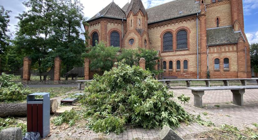 Hatmillióra is rúghat a viharkárok költsége a tabáni templomon