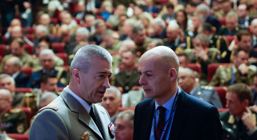 Franciaország támogatja Ukrajna háborúját, aztán meglepődik, hogy Oroszország a legfőbb európai ellenfelének tekinti
