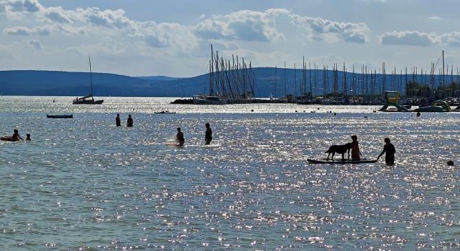 20 fok alá hűlt a Balaton