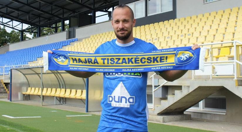 Bódi Ádám két évre írt alá Tiszakécskén