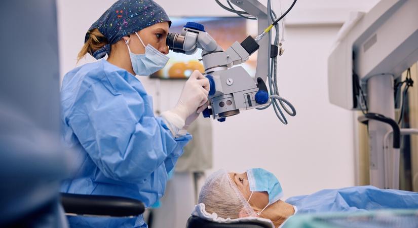 Szürkehályog: ilyenkor segíthet a műtét